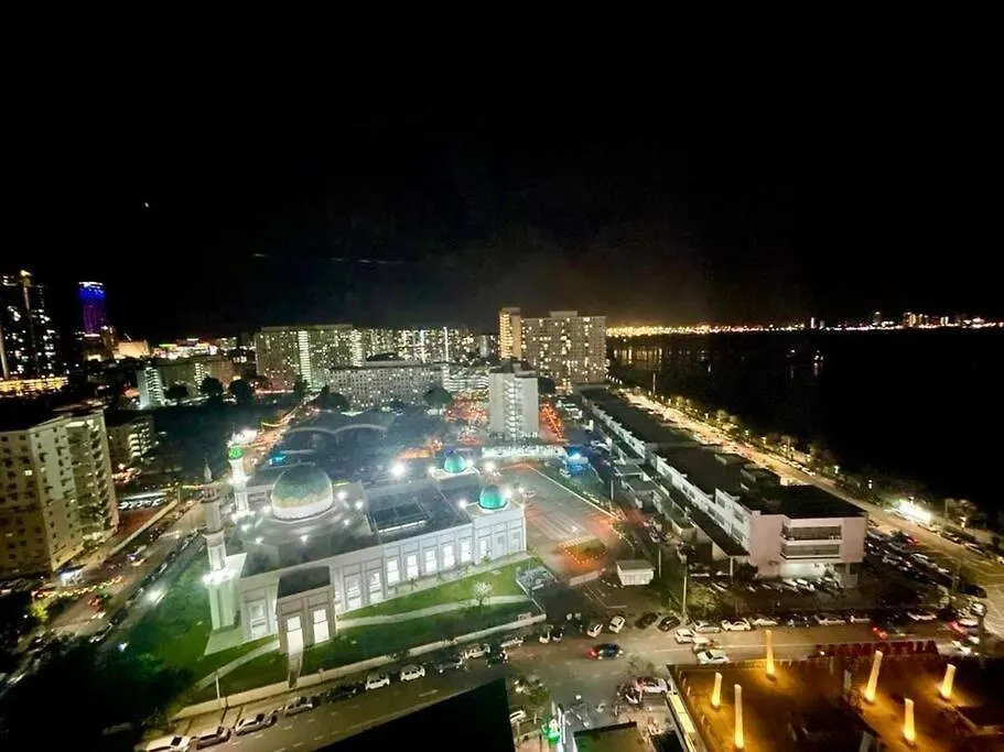 شقة Maritime Suite Duplex Penang- Pemandangan Laut جورج تاون