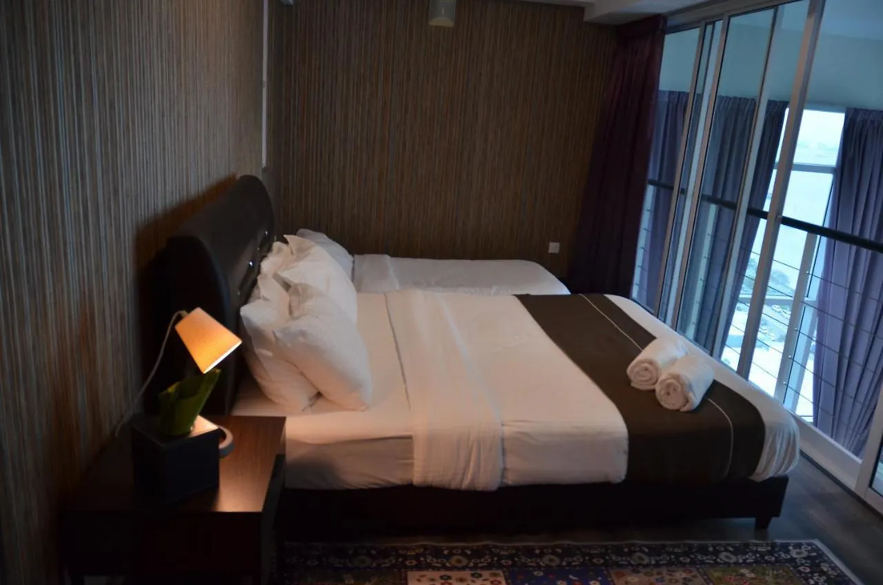 Maritime Suite Duplex Penang- Pemandangan Laut جورج تاون 0*,