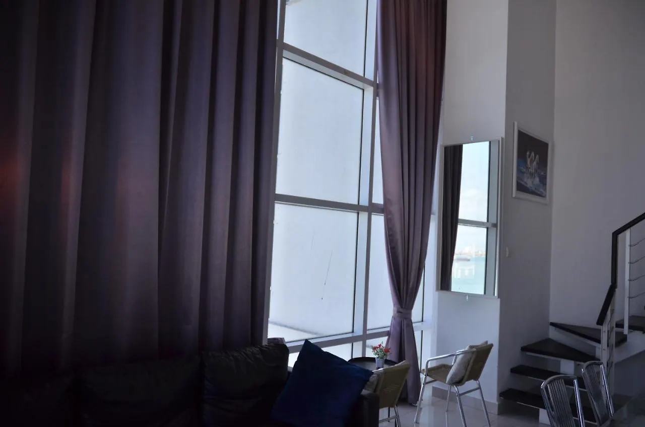شقة Maritime Suite Duplex Penang- Pemandangan Laut جورج تاون